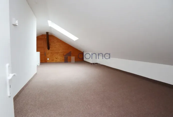 Pronájem bytu 2+kk, Praha, Nad Královskou oborou, 35 m2