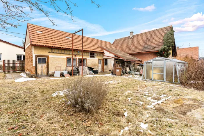 Prodej rodinného domu, Týnec nad Sázavou - Pecerady, 152 m2