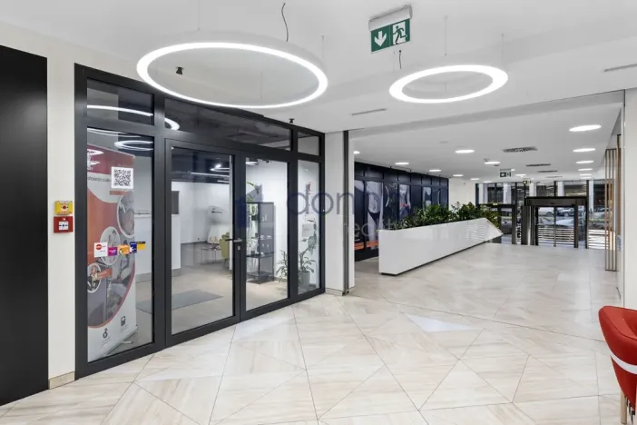 Pronájem obchodního prostoru, Praha, Sokolovská, 363 m2