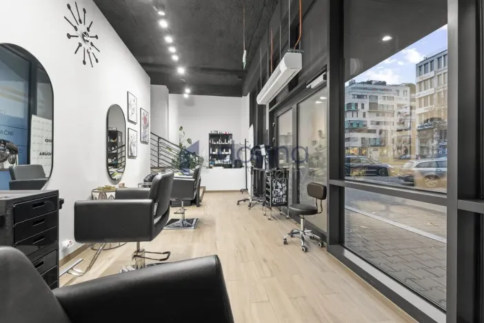 Pronájem obchodního prostoru, Praha, Sokolovská, 363 m2