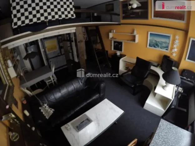 Pronájem bytu 1+kk, Praha - Nové Město, Soukenická, 36 m2