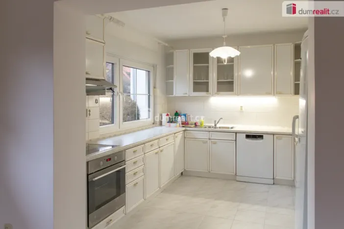 Pronájem rodinného domu, Praha - Nebušice, V březinkách, 365 m2