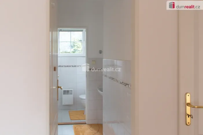 Pronájem rodinného domu, Praha - Nebušice, V březinkách, 365 m2