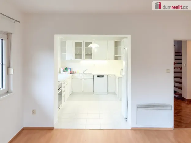 Pronájem rodinného domu, Praha - Nebušice, V březinkách, 365 m2