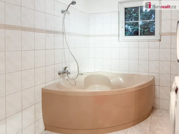 Pronájem rodinného domu, Praha - Nebušice, V březinkách, 365 m2