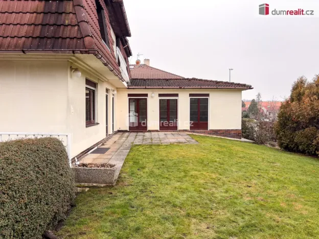Pronájem rodinného domu, Praha - Nebušice, V březinkách, 365 m2