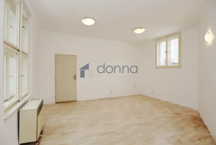 Pronájem kanceláře, Praha, Korunní, 83 m2