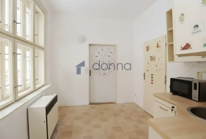 Pronájem kanceláře, Praha, Korunní, 83 m2