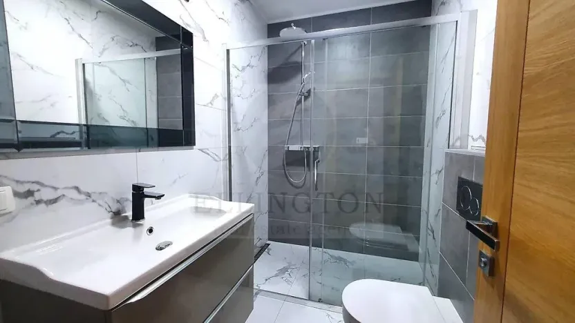 Pronájem rodinného domu, Ohrobec, V zahrádkách, 226 m2