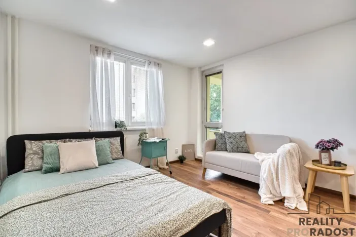 Pronájem bytu 1+kk, Karviná, Prameny, 20 m2