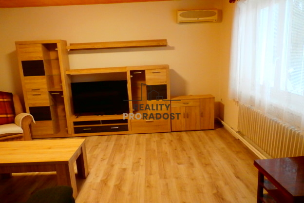 Prodej bytu 3+1, Božice, 74 m2