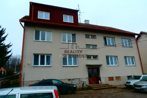 Prodej bytu 3+1, Božice, 74 m2