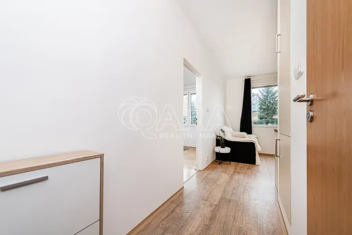 Pronájem bytu 1+1, Liberec - Liberec III-Jeřáb, Vaňurova, 37 m2