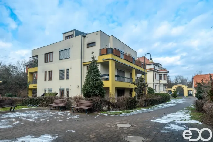 Prodej bytu 2+kk, Praha, K náhonu, 69 m2