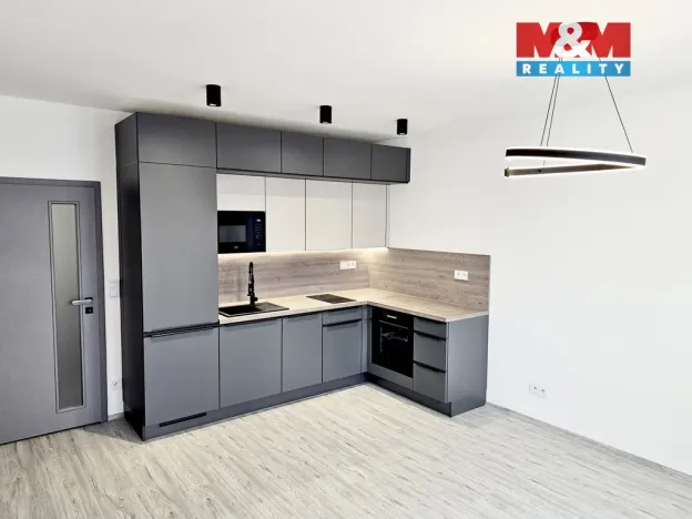 Pronájem bytu 2+kk, Praha - Hlubočepy, Fabiánové, 45 m2