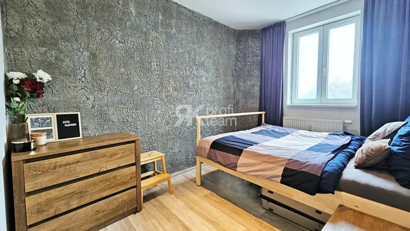 Pronájem bytu 2+kk, Opava, Ratibořská, 55 m2