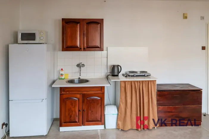 Pronájem bytu 1+kk, Praha - Břevnov, Na Petřinách, 34 m2