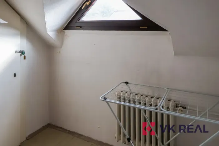 Pronájem bytu 1+kk, Praha - Břevnov, Na Petřinách, 34 m2
