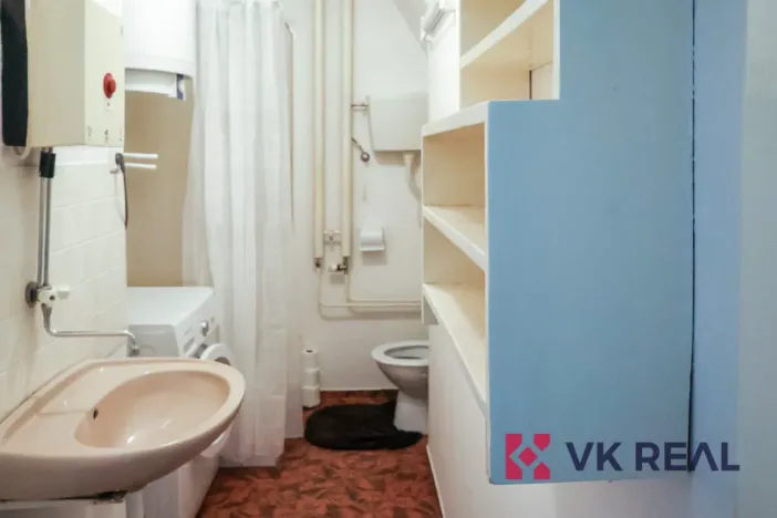 Pronájem bytu 1+kk, Praha - Břevnov, Na Petřinách, 34 m2