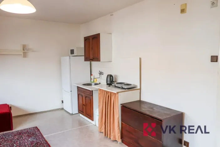 Pronájem bytu 1+kk, Praha - Břevnov, Na Petřinách, 34 m2