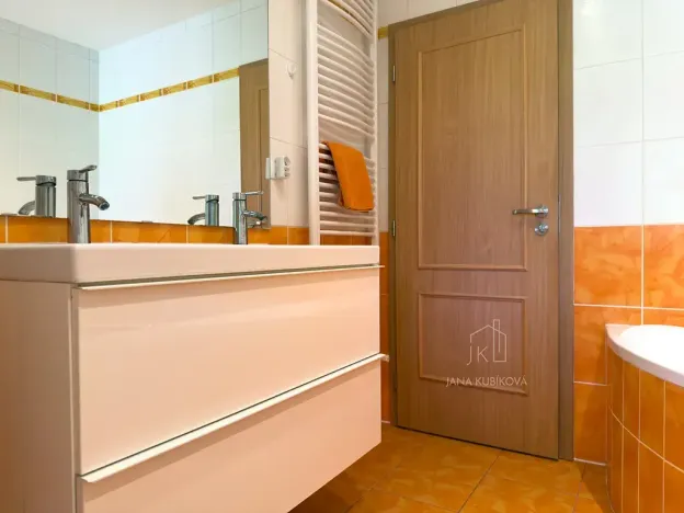 Prodej rodinného domu, Těmice, 252 m2