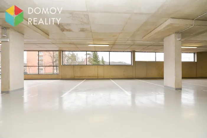 Prodej garážového stání, Beroun - Beroun-Město, Nepilova, 12 m2