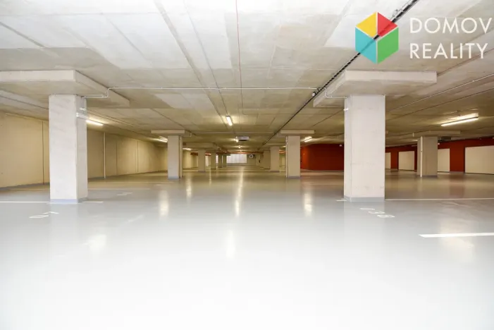 Prodej garážového stání, Beroun - Beroun-Město, Nepilova, 12 m2