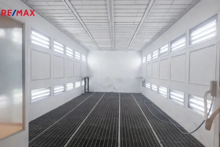 Prodej obchodního prostoru, Holešov, 300 m2