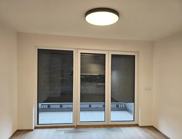 Pronájem bytu 1+kk, Praha - Hloubětín, Poděbradská, 34 m2