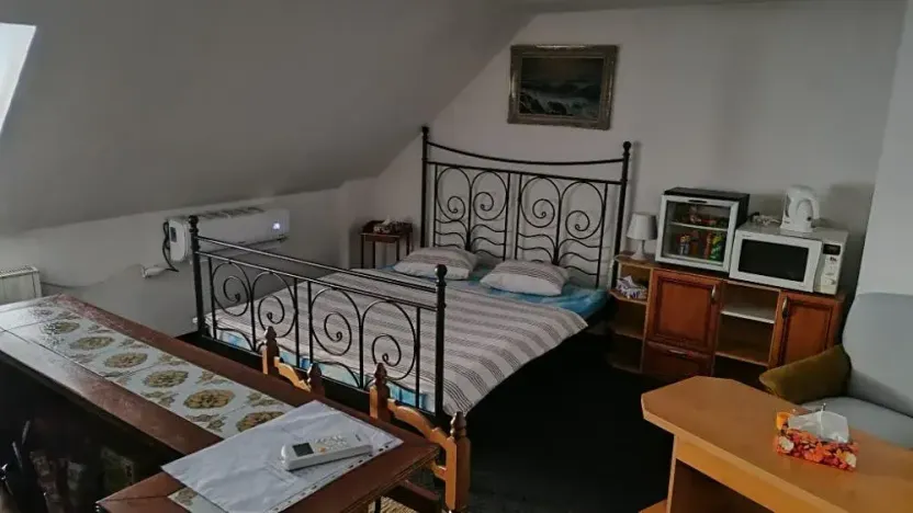 Prodej vícegeneračního domu, Hýskov, Prostřední, 330 m2