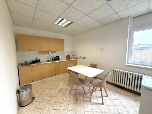 Pronájem kanceláře, Pelhřimov, Křemešnická, 69 m2