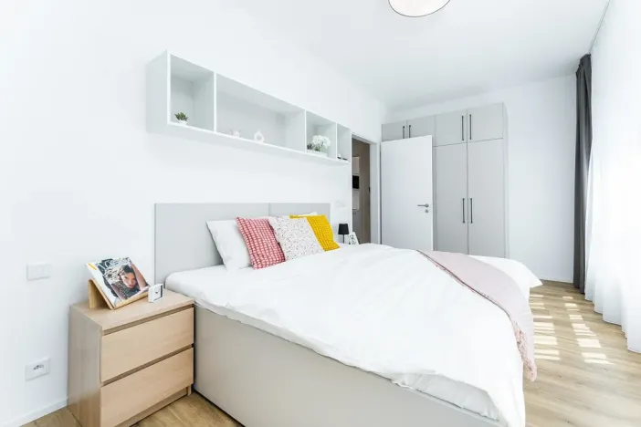 Pronájem bytu 2+kk, Praha - Vysočany, Odkolkova, 52 m2