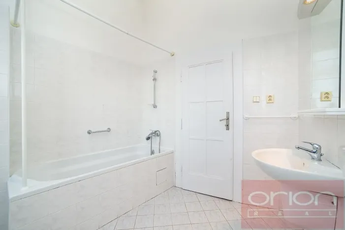 Pronájem bytu 6+kk a větší, Praha - Střešovice, Slunná, 274 m2