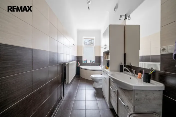 Prodej činžovního domu, Hronov, T. G. Masaryka, 620 m2