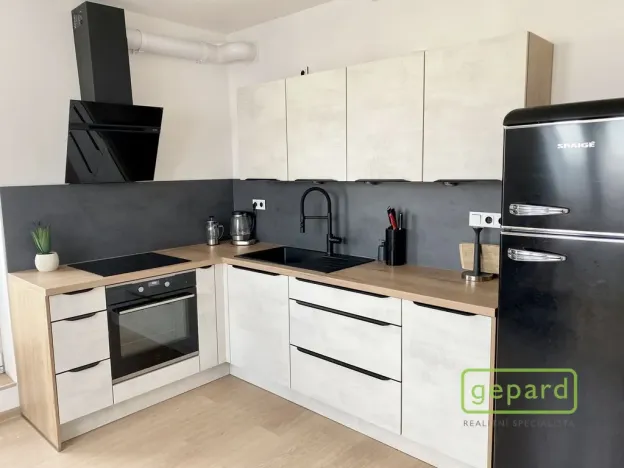 Pronájem bytu 3+kk, Chýně, Uherova, 68 m2