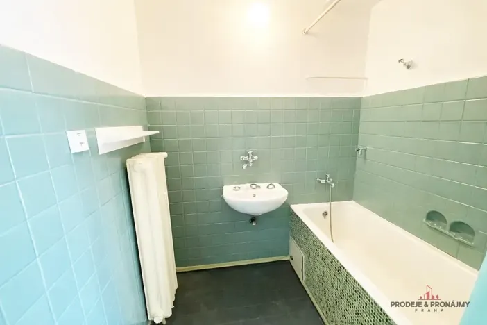 Pronájem bytu 3+1, Praha - Dejvice, Evropská, 93 m2