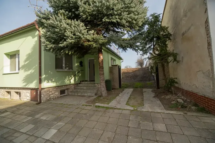 Prodej rodinného domu, Lednice, 202 m2