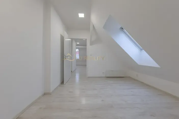 Prodej bytu 2+kk, Olomouc, Husitská, 60 m2