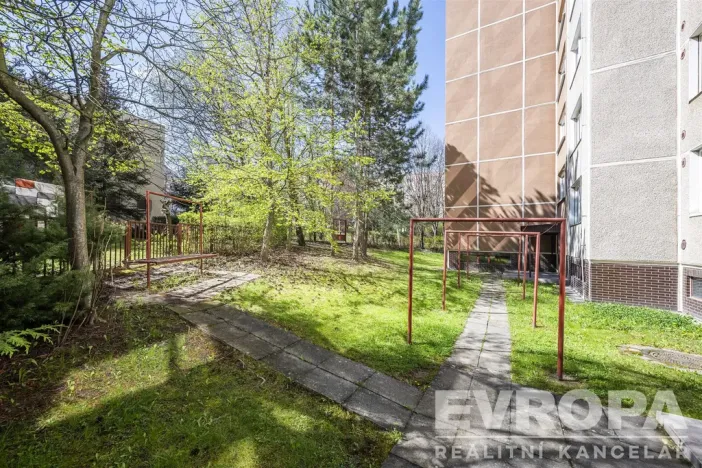 Pronájem bytu 3+1, Praha - Hlubočepy, Voskovcova, 77 m2