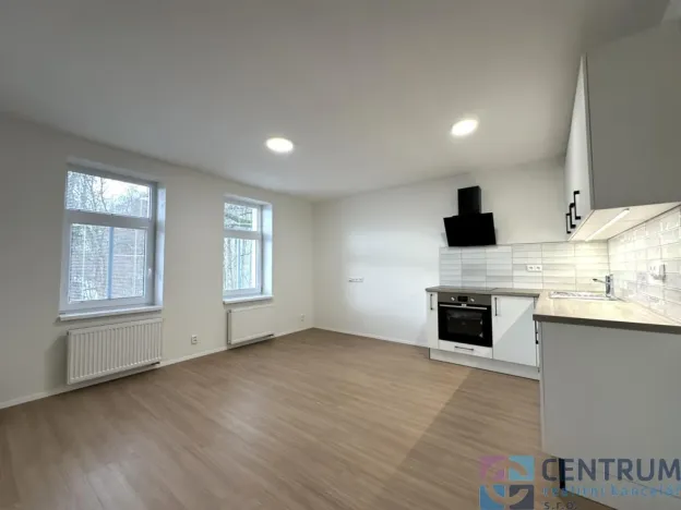 Pronájem bytu 1+kk, Jablonec nad Nisou, U Jeslí, 29 m2