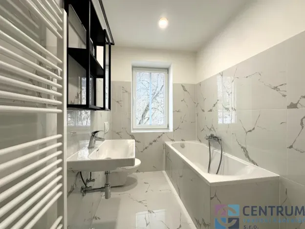 Pronájem bytu 1+kk, Jablonec nad Nisou, U Jeslí, 29 m2