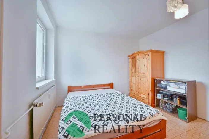 Prodej bytu 3+1, Karlovy Vary, U Koupaliště, 68 m2
