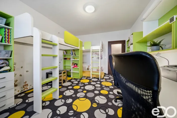 Prodej bytu 3+1, Hradec Králové, třída Edvarda Beneše, 98 m2