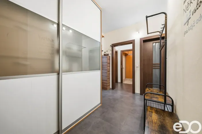 Prodej bytu 3+1, Hradec Králové, třída Edvarda Beneše, 98 m2