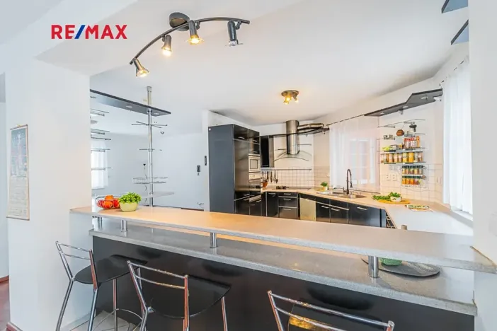 Prodej rodinného domu, Žilina, Zahradní, 774 m2