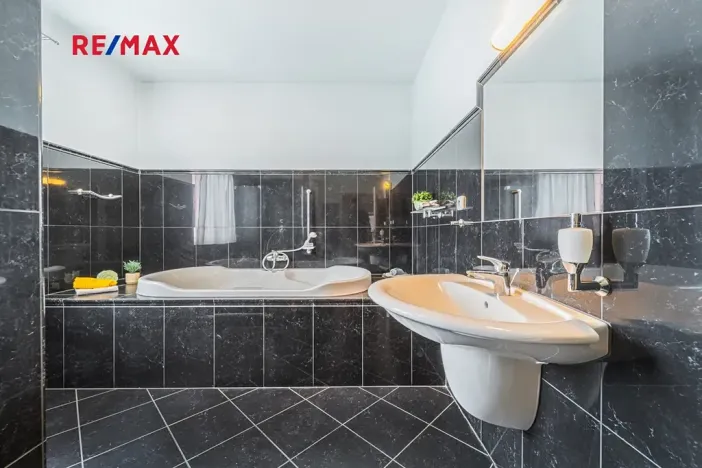 Prodej rodinného domu, Žilina, Zahradní, 774 m2