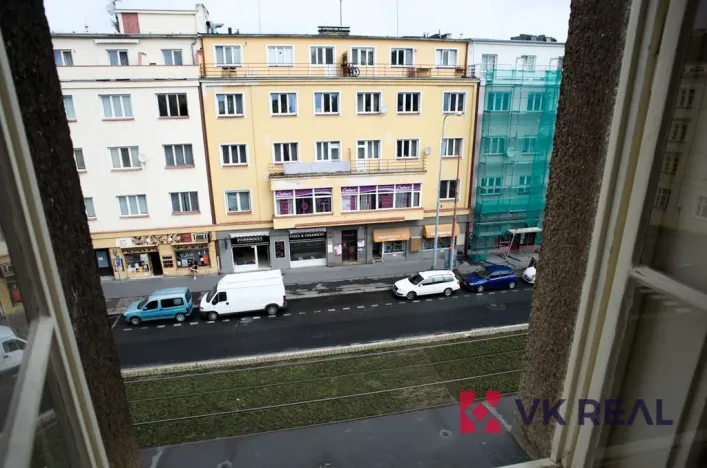 Pronájem bytu 2+kk, Praha - Břevnov, Bělohorská, 44 m2