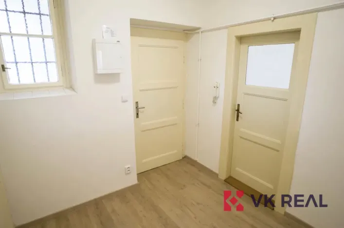 Pronájem bytu 2+kk, Praha - Břevnov, Bělohorská, 44 m2