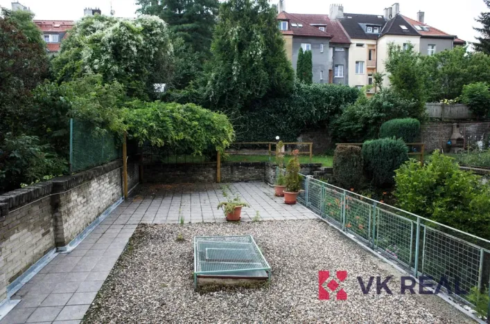 Pronájem bytu 2+kk, Praha - Břevnov, Bělohorská, 44 m2