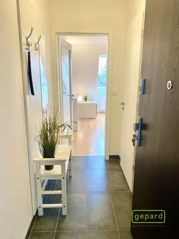 Pronájem bytu 1+kk, Dobřichovice, Anežky České, 30 m2